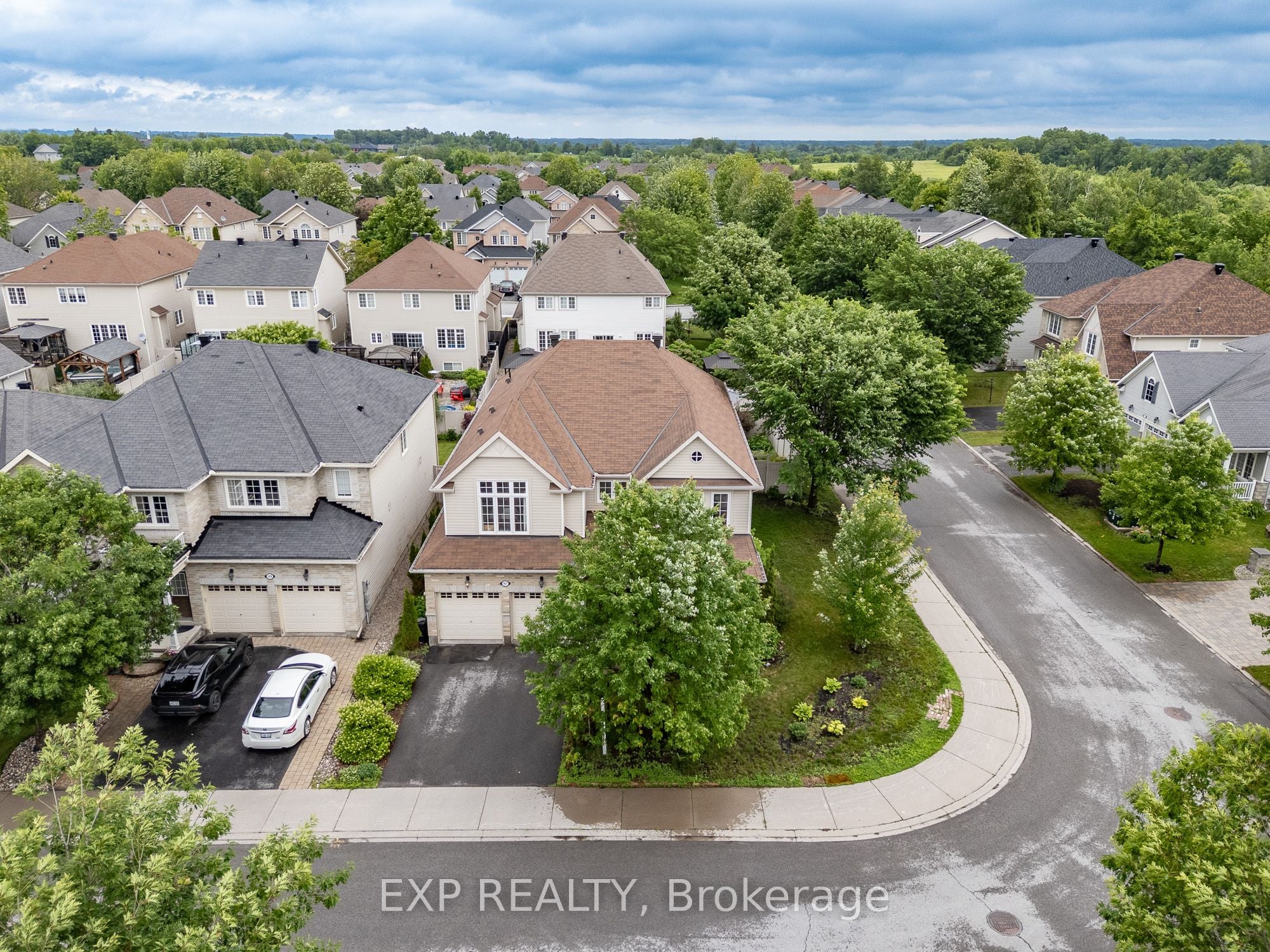 167 Chenoa Way, Ottawa, ON, K2J 0W8