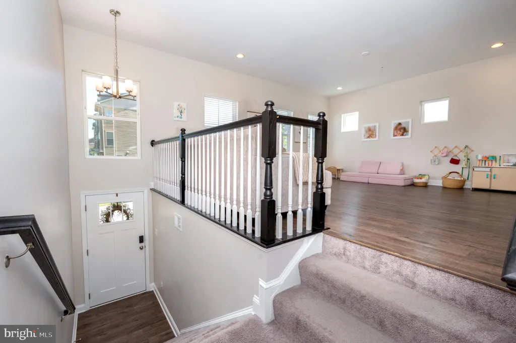 923 Thurston Lane, Glen Burnie, MD 21060 photo 3