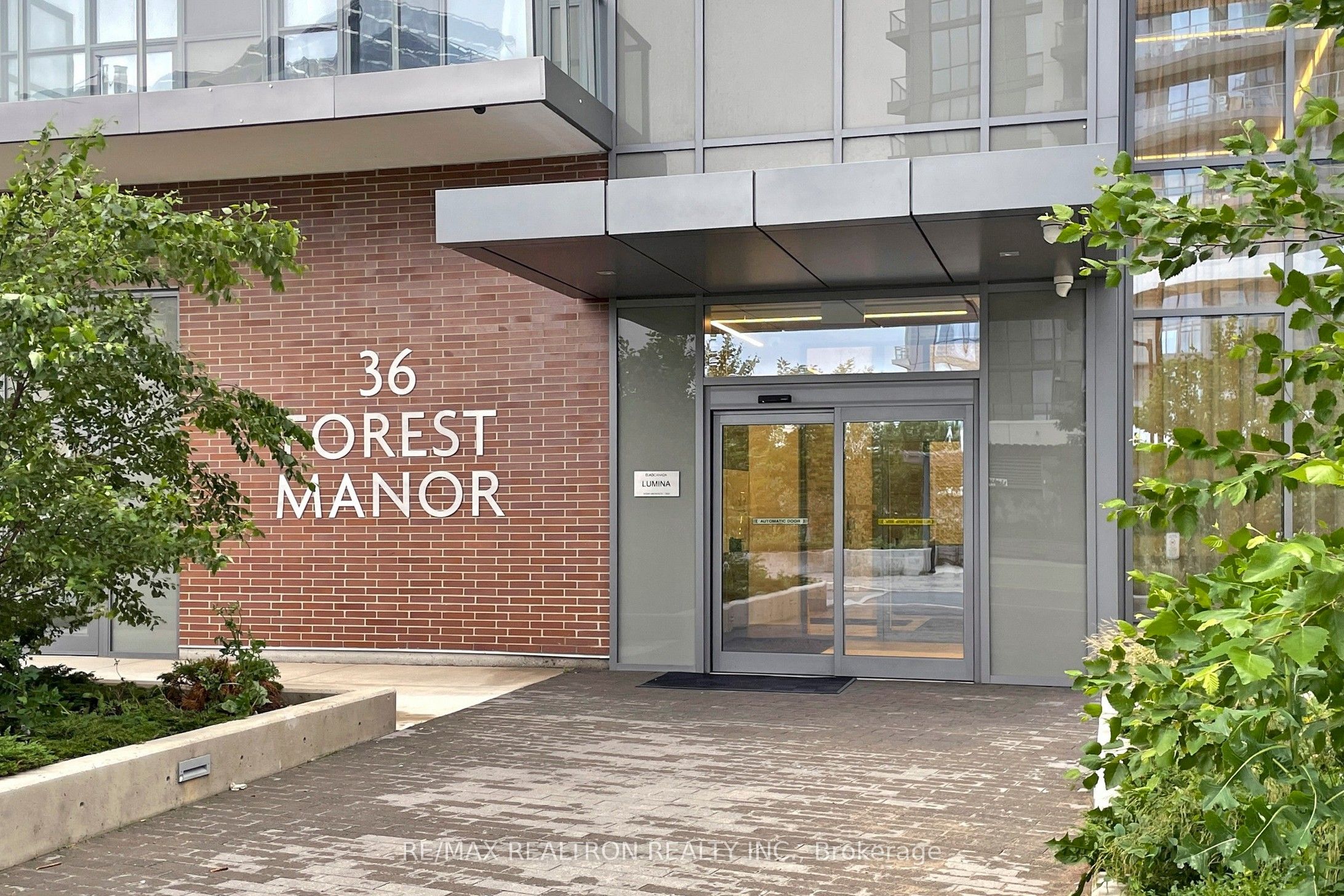 1102-36 Forest Manor Road, Toronto, ON, K0L 2W0