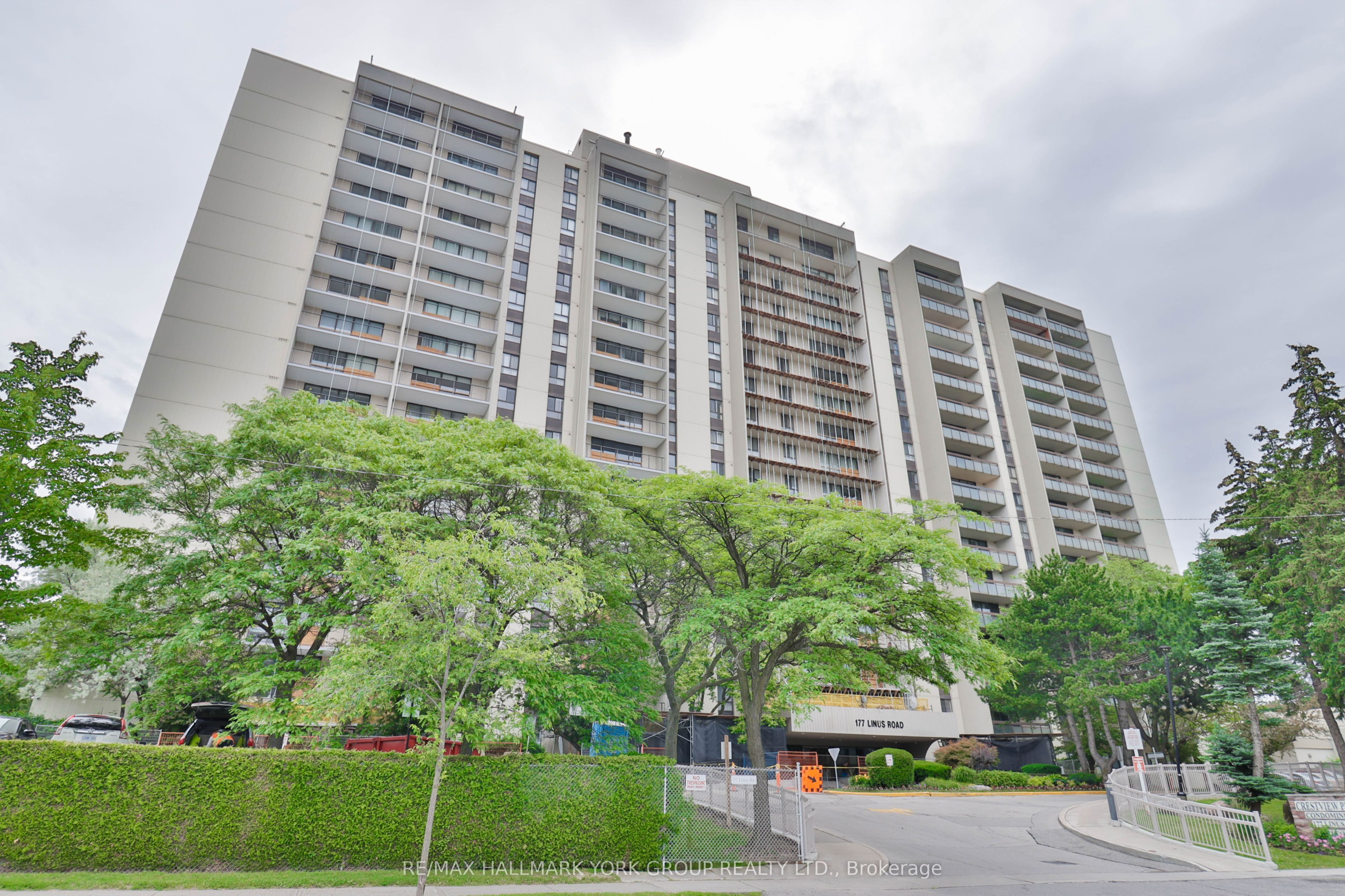 1607-177 Linus Road, Toronto, ON, M2J 4S5