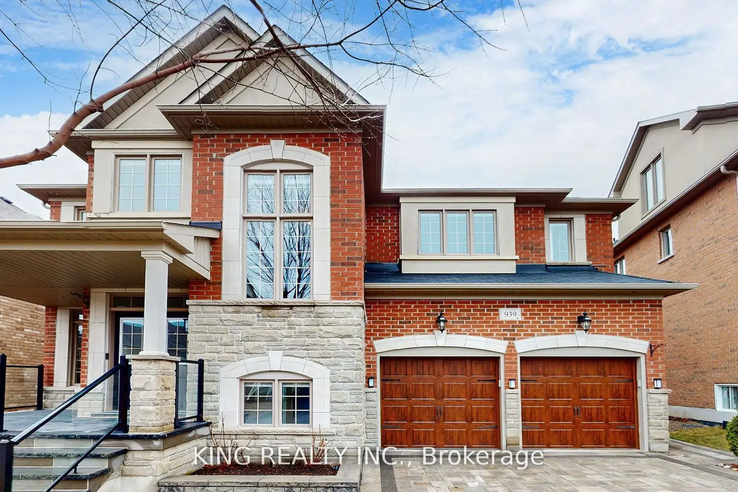 939 Goring Circle