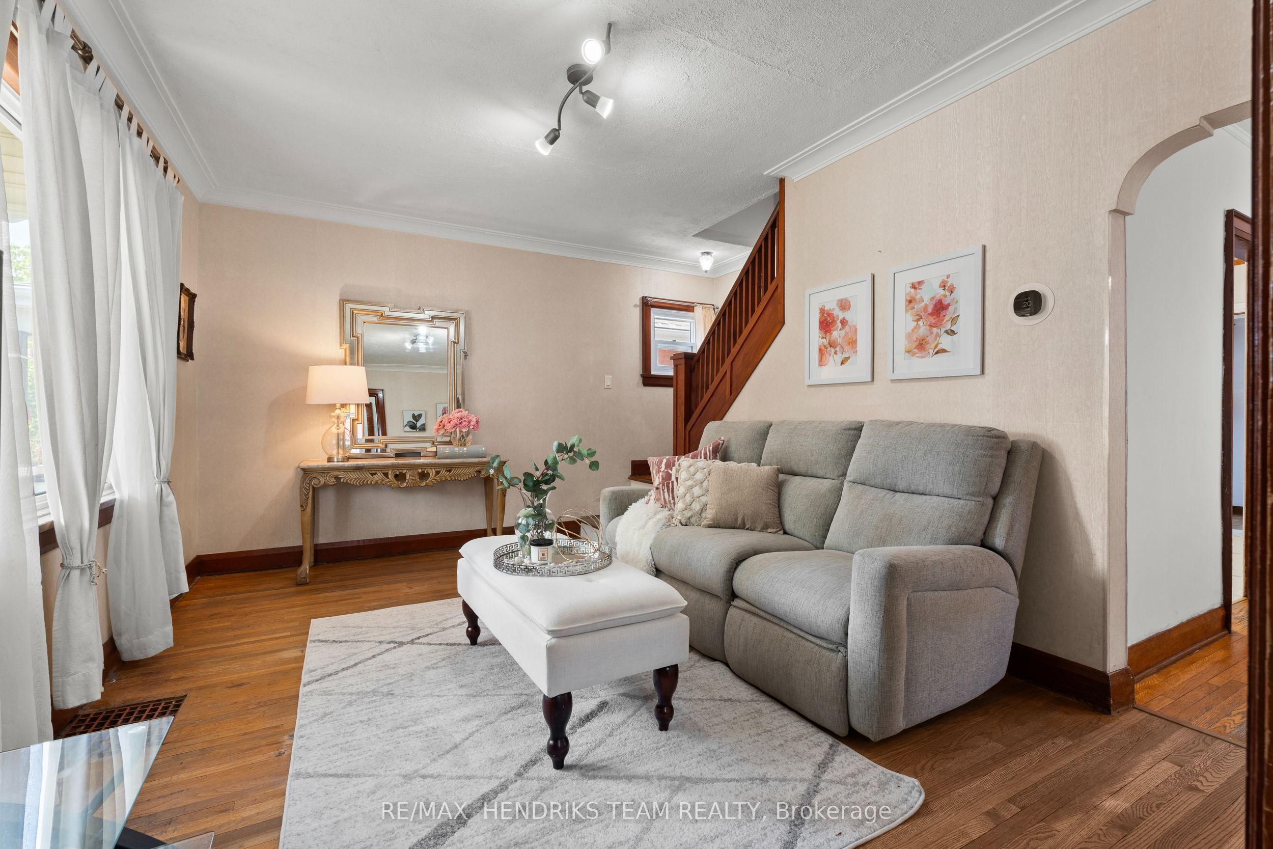 70 Carleton Street N, Thorold, ON, L2V 2A7 photo 4
