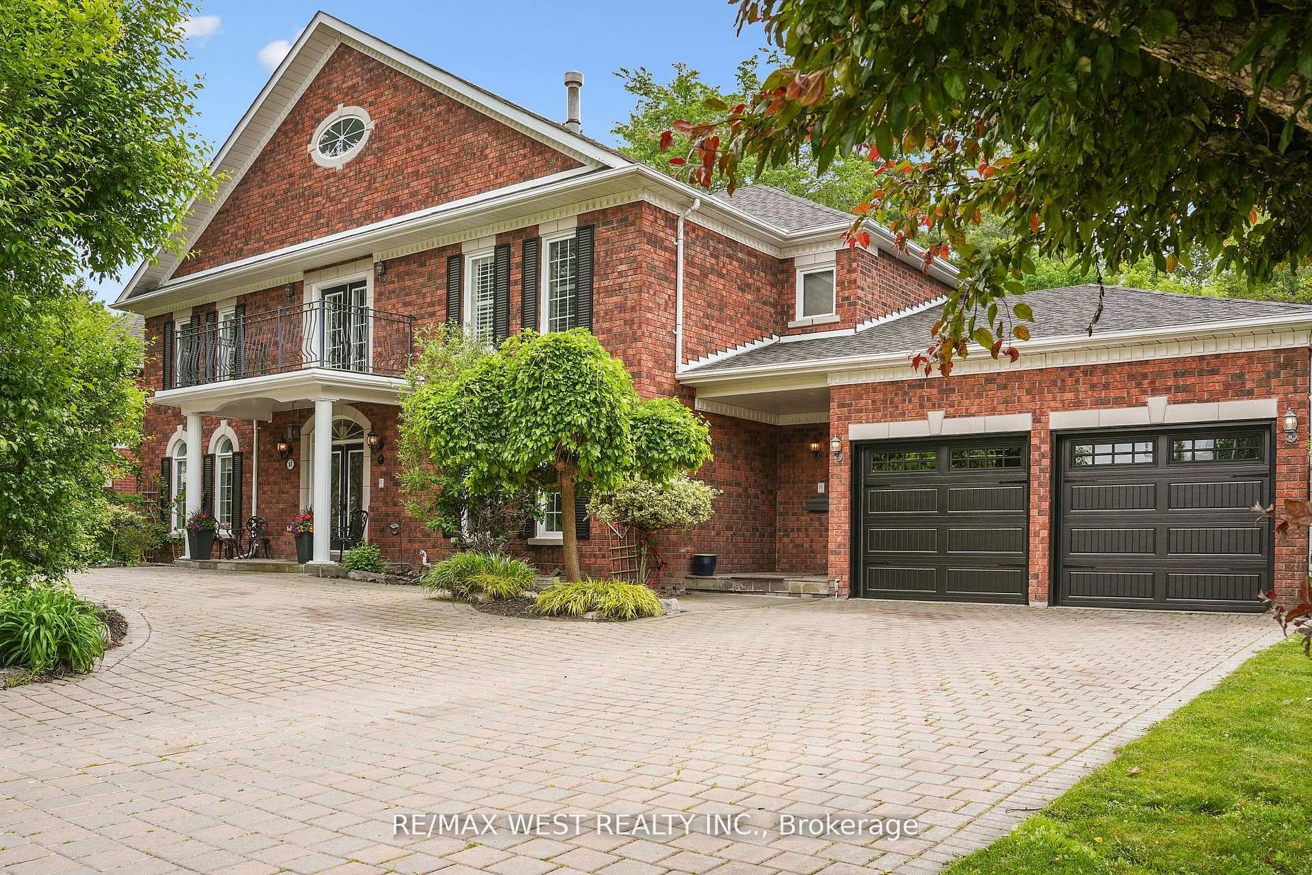 81 Woodview Drive, Pickering, ON, L1V 1L1