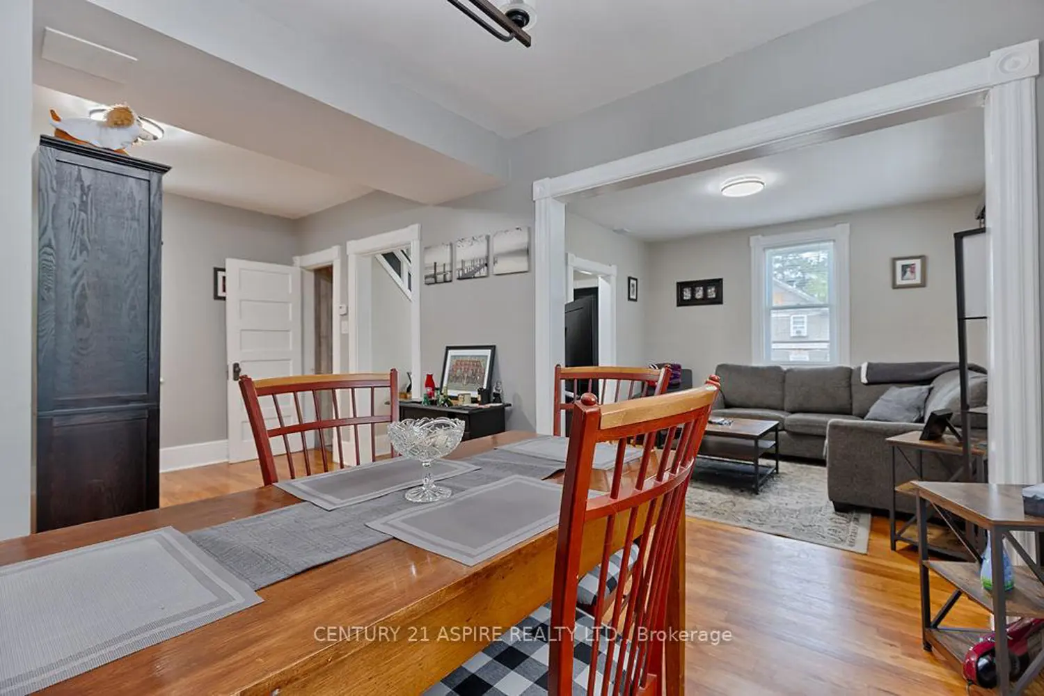 391 Third Avenue photo 3