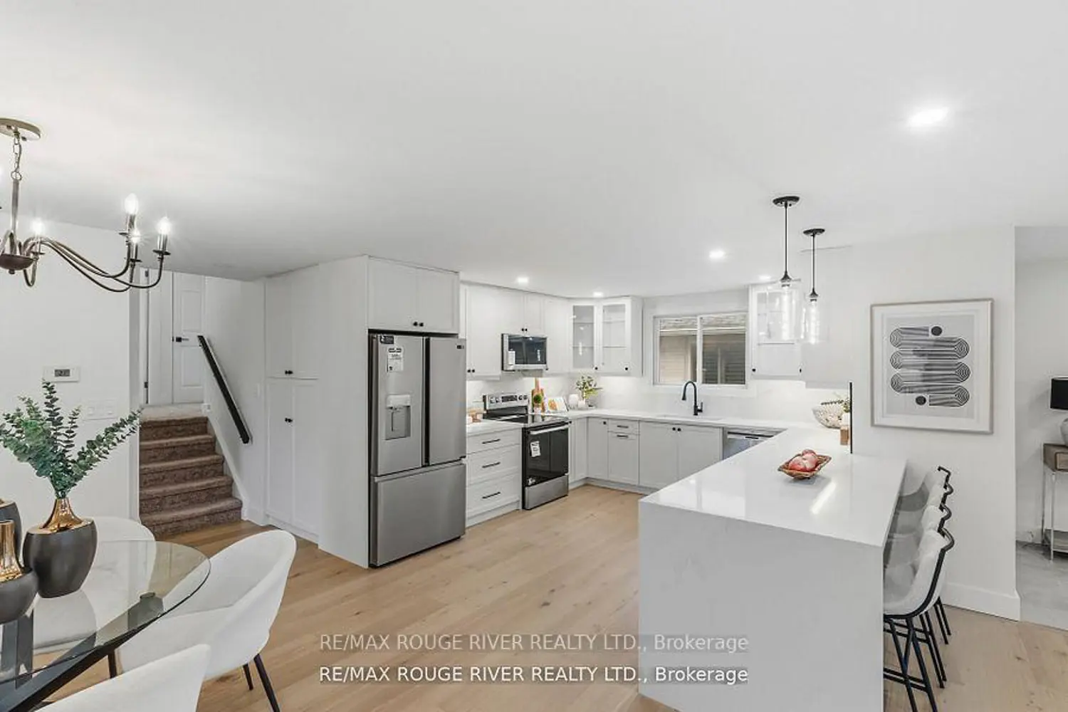 27 Archer Drive photo 3