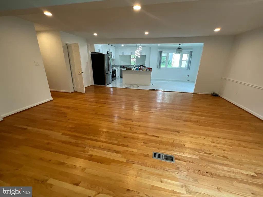 10708 Meadowhill Road, Silver Spring, MD 20901 photo 4