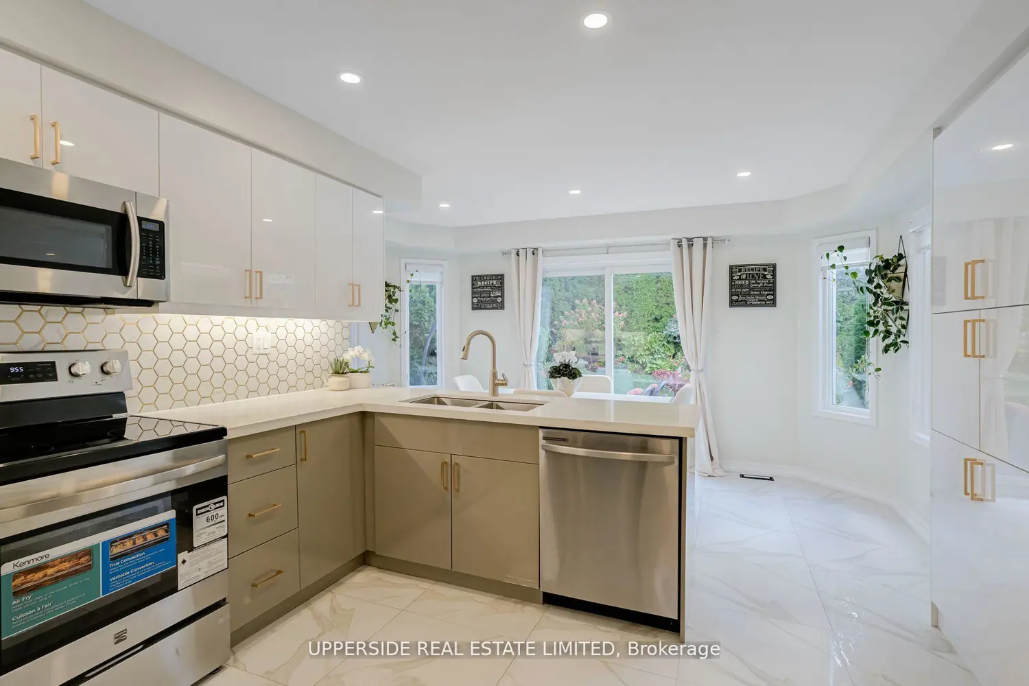 167 Covent Crescent photo 5