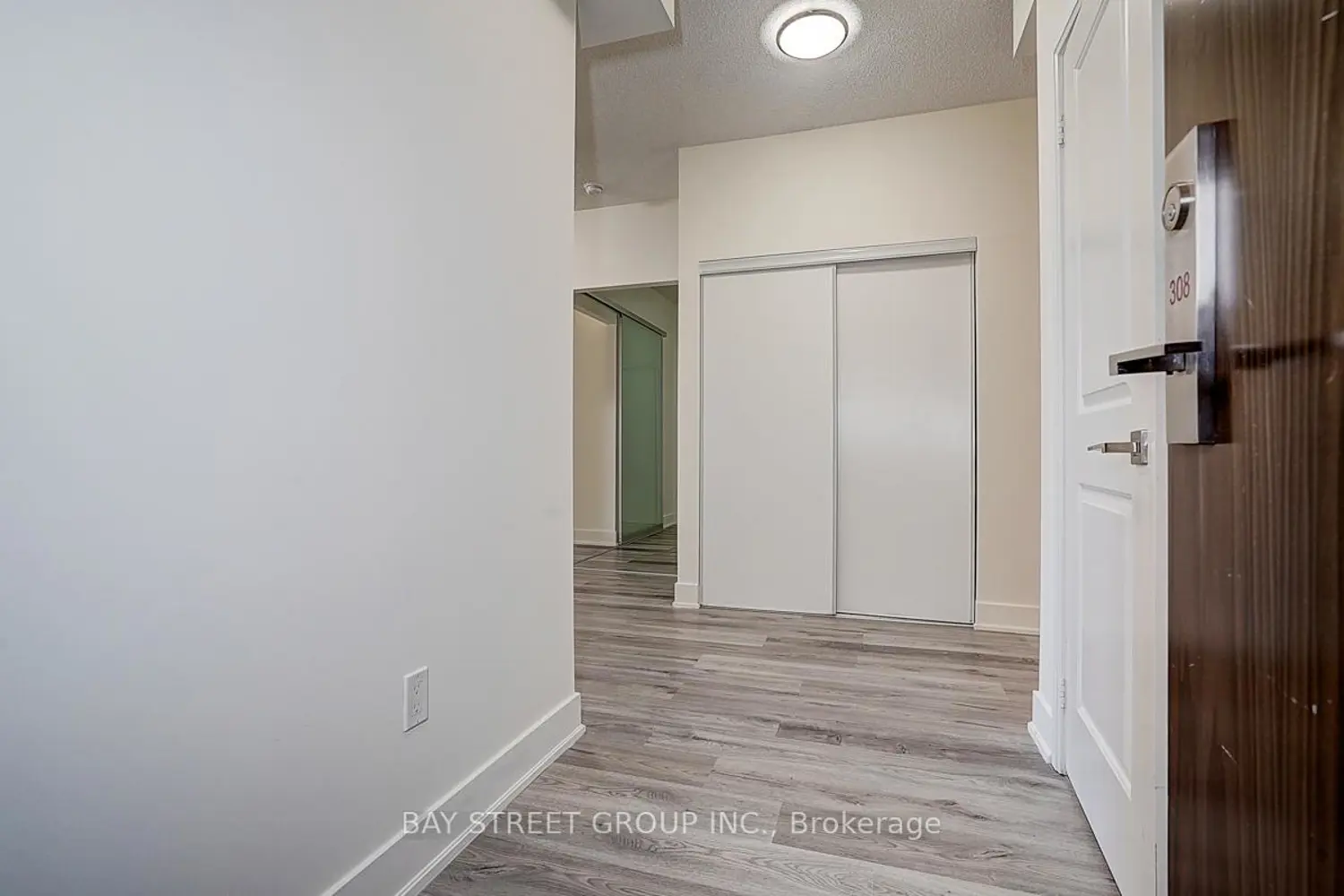 88 Sheppard Avenue 308 photo 4