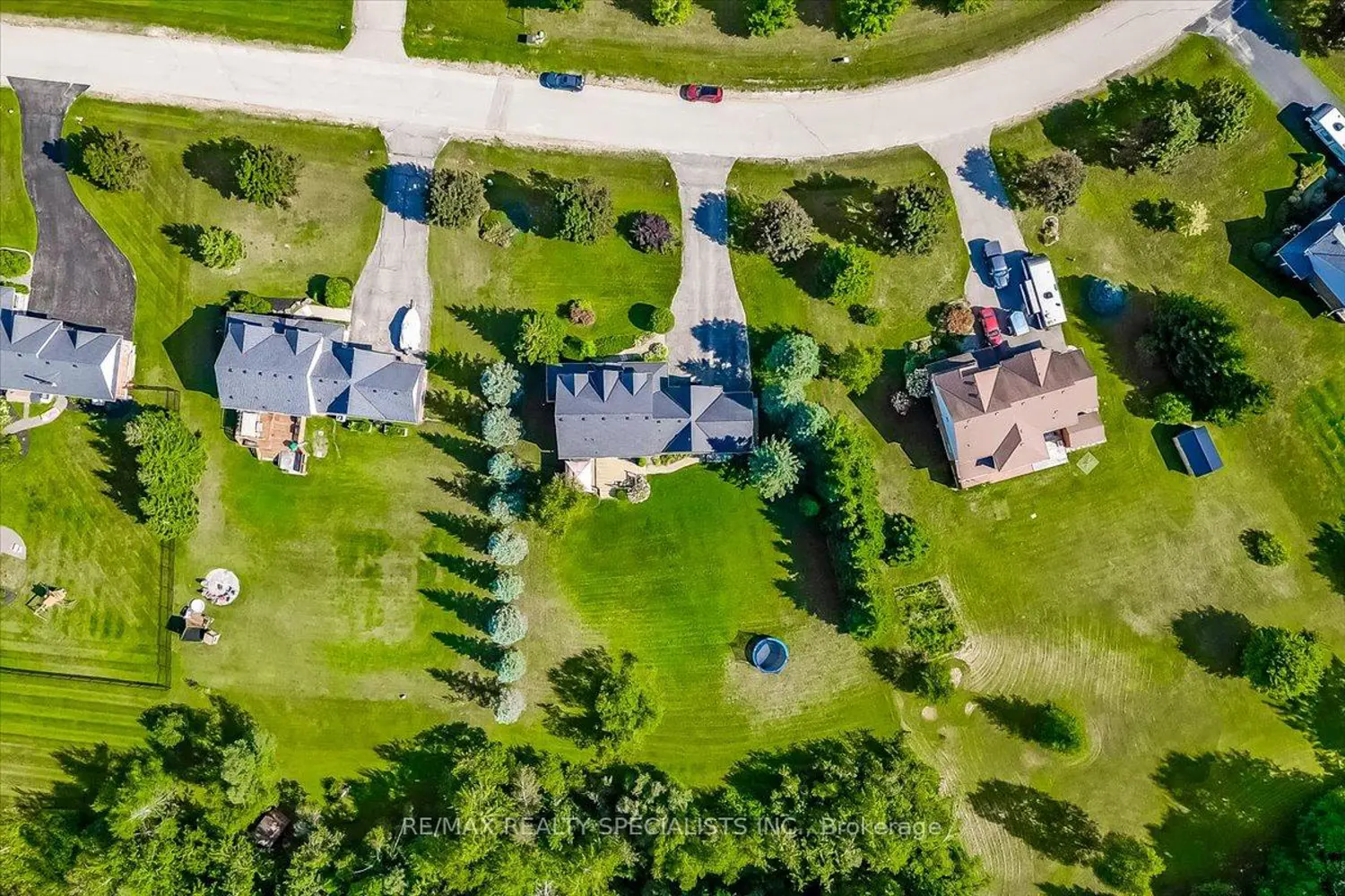 14 Devonleigh Drive photo 3