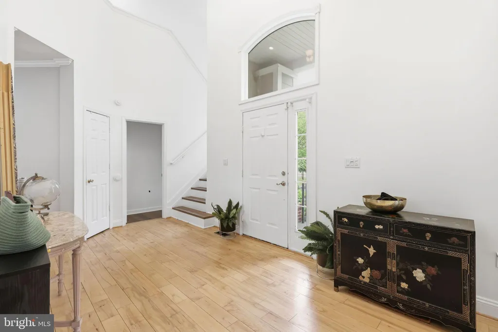 904 Milestone Drive, Silver Spring, MD 20904 photo 3
