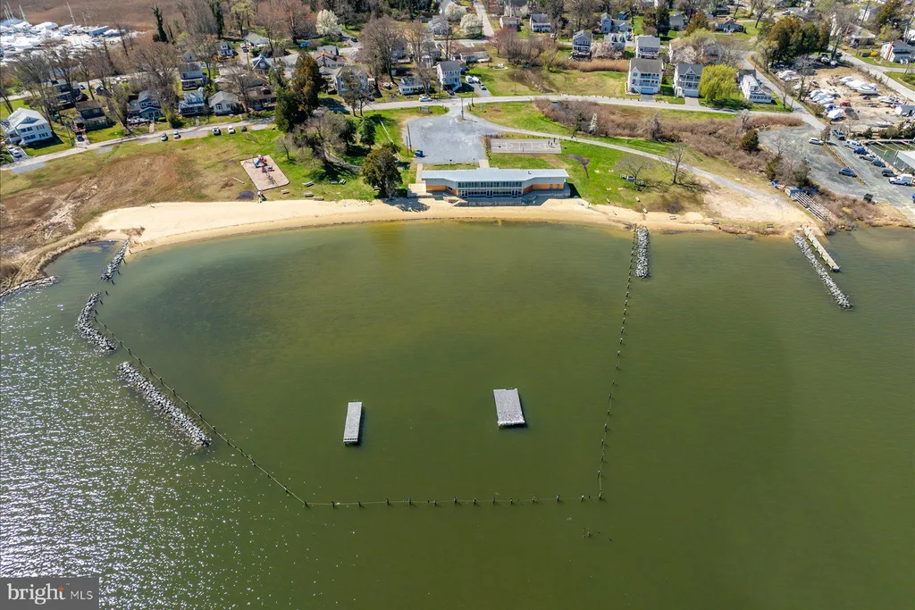 851 Selby Boulevard, Edgewater, MD 21037