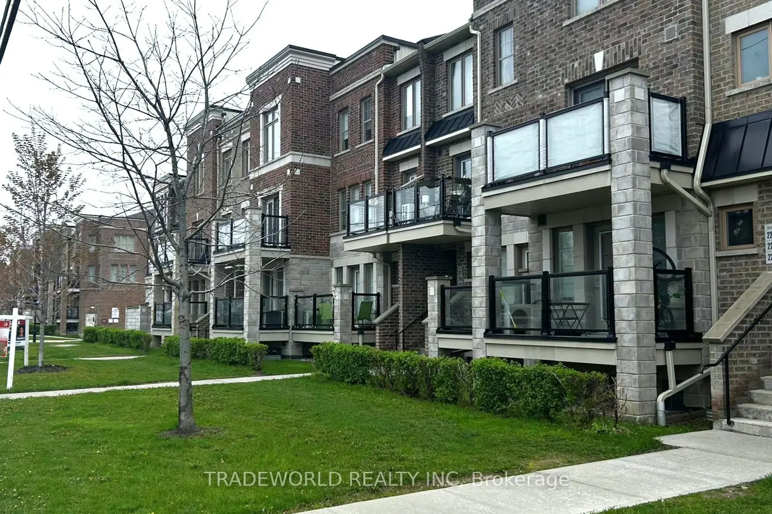 2355 Sheppard Avenue 231