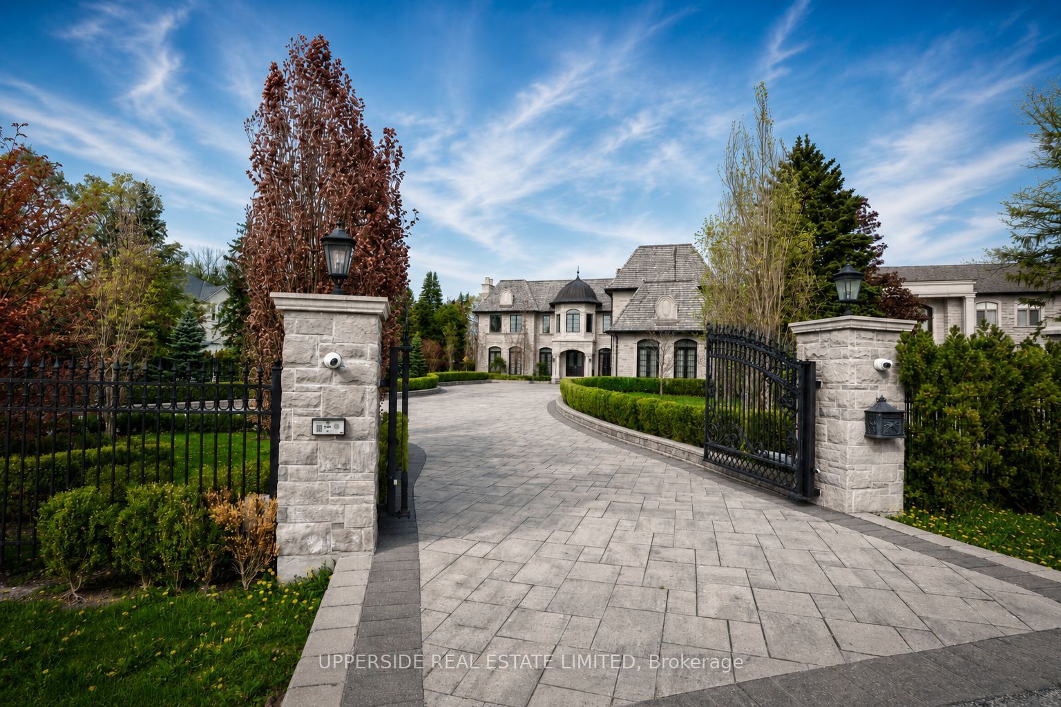 29 Riverside Boulevard W, Vaughan, ON, L4J 1H4