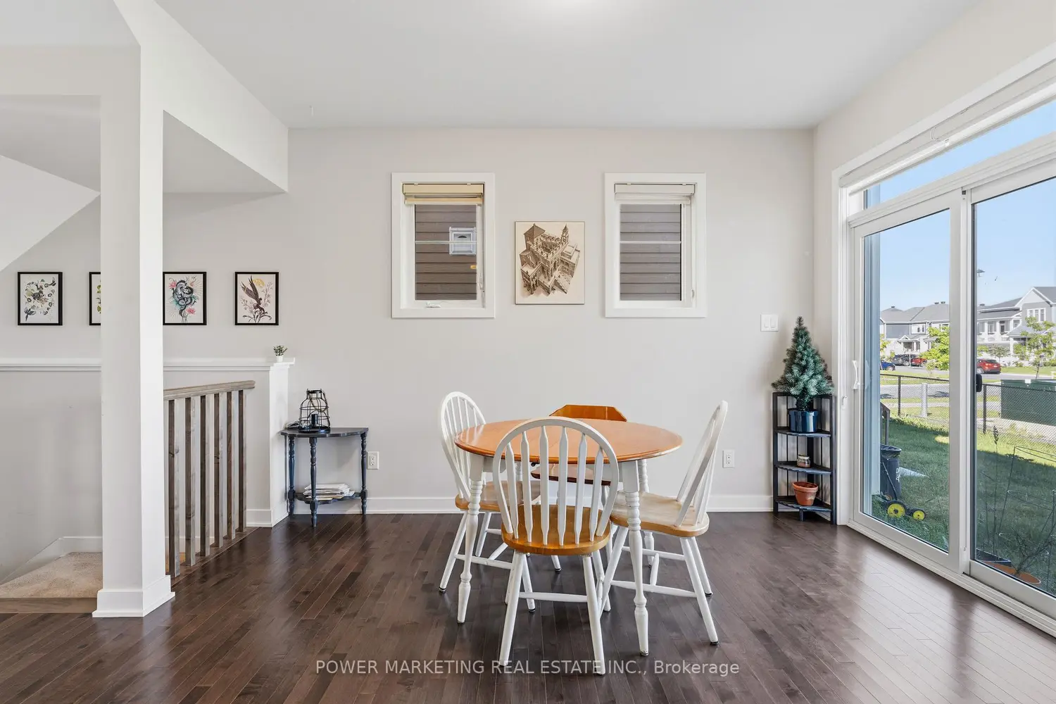 129 Hackamore Crescent photo 5