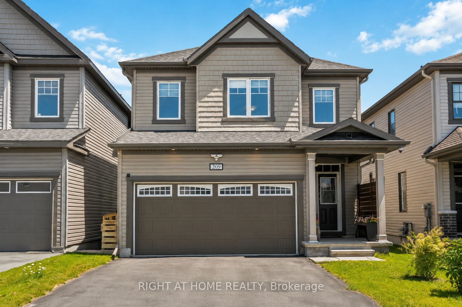 209 Quarter Horse Street, Ottawa, ON, K2S 0X9