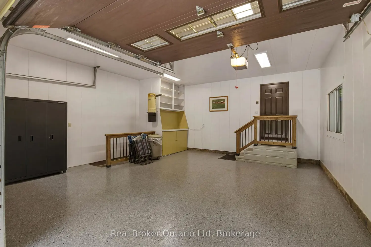 222431 Derby-Keppel Townline photo 5