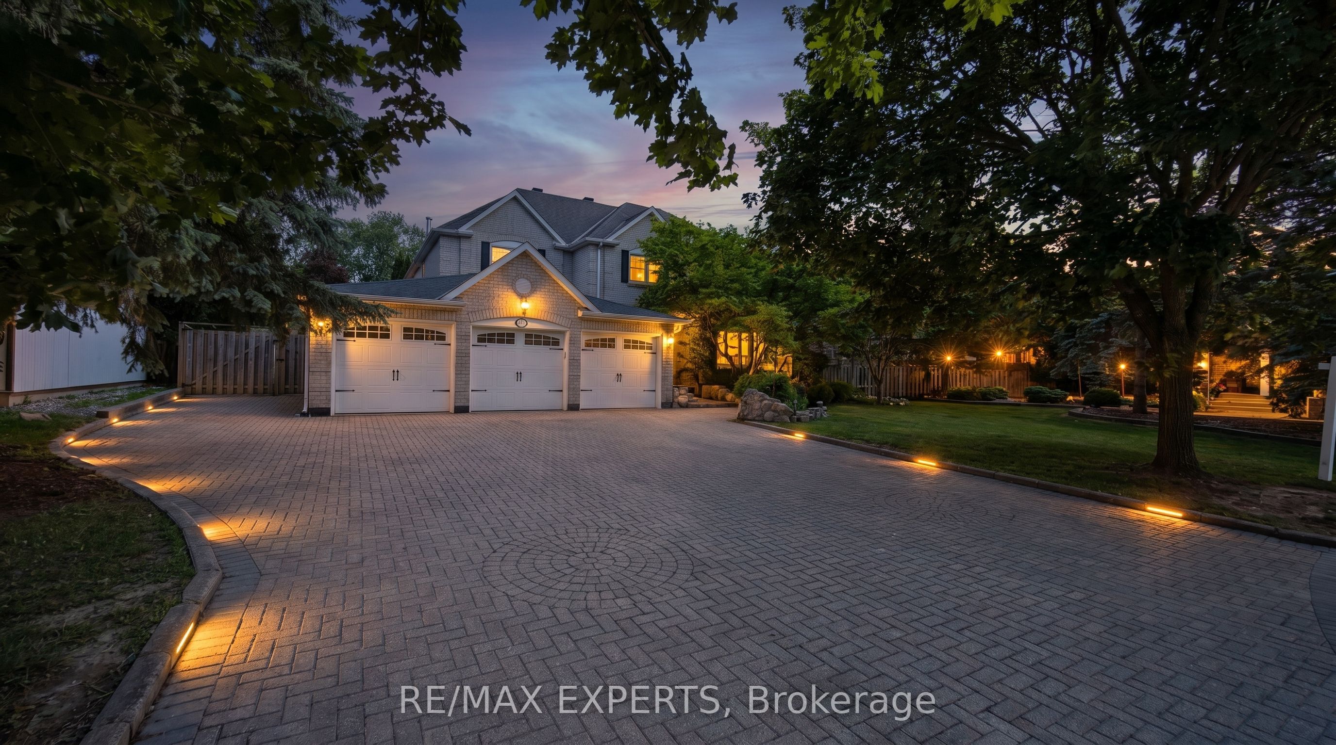 123 Fern Valley Crescent, Richmond Hill, ON, L4E 2K3