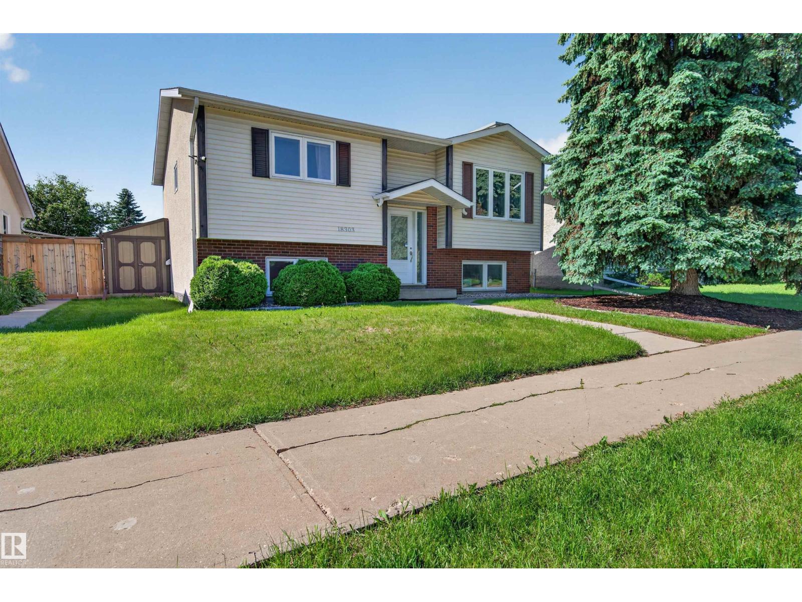 18303 76 Avenue NW, Edmonton, AB, T5T2L5