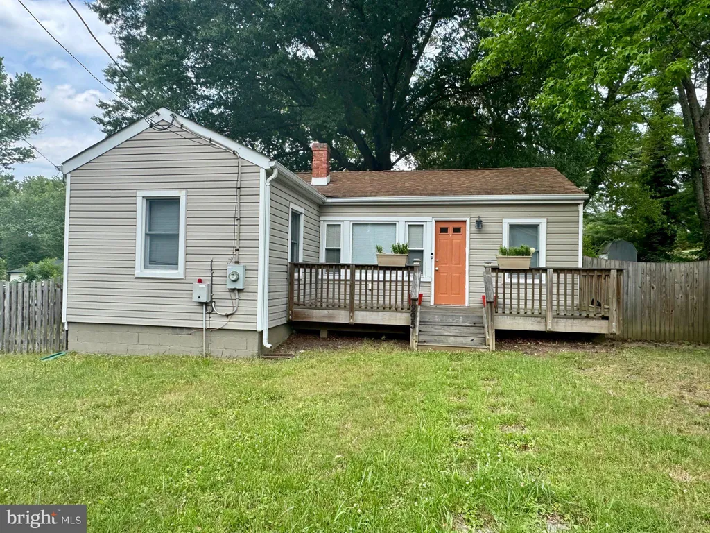 295 West Avenue, Prince Frederick, MD 20678