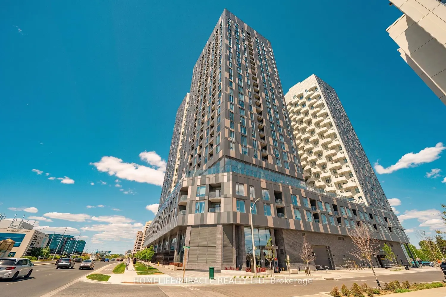10 Abeja Street 813