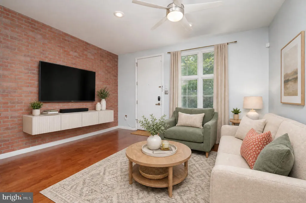 428 E Oliver Street, Baltimore, MD 21202 photo 3