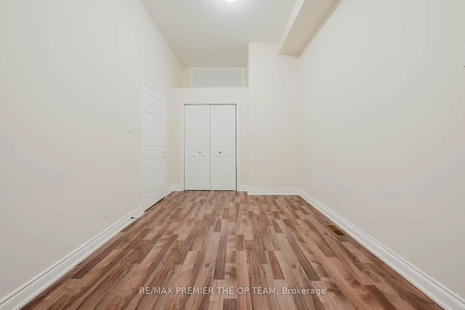 7930 Kipling Avenue photo 5