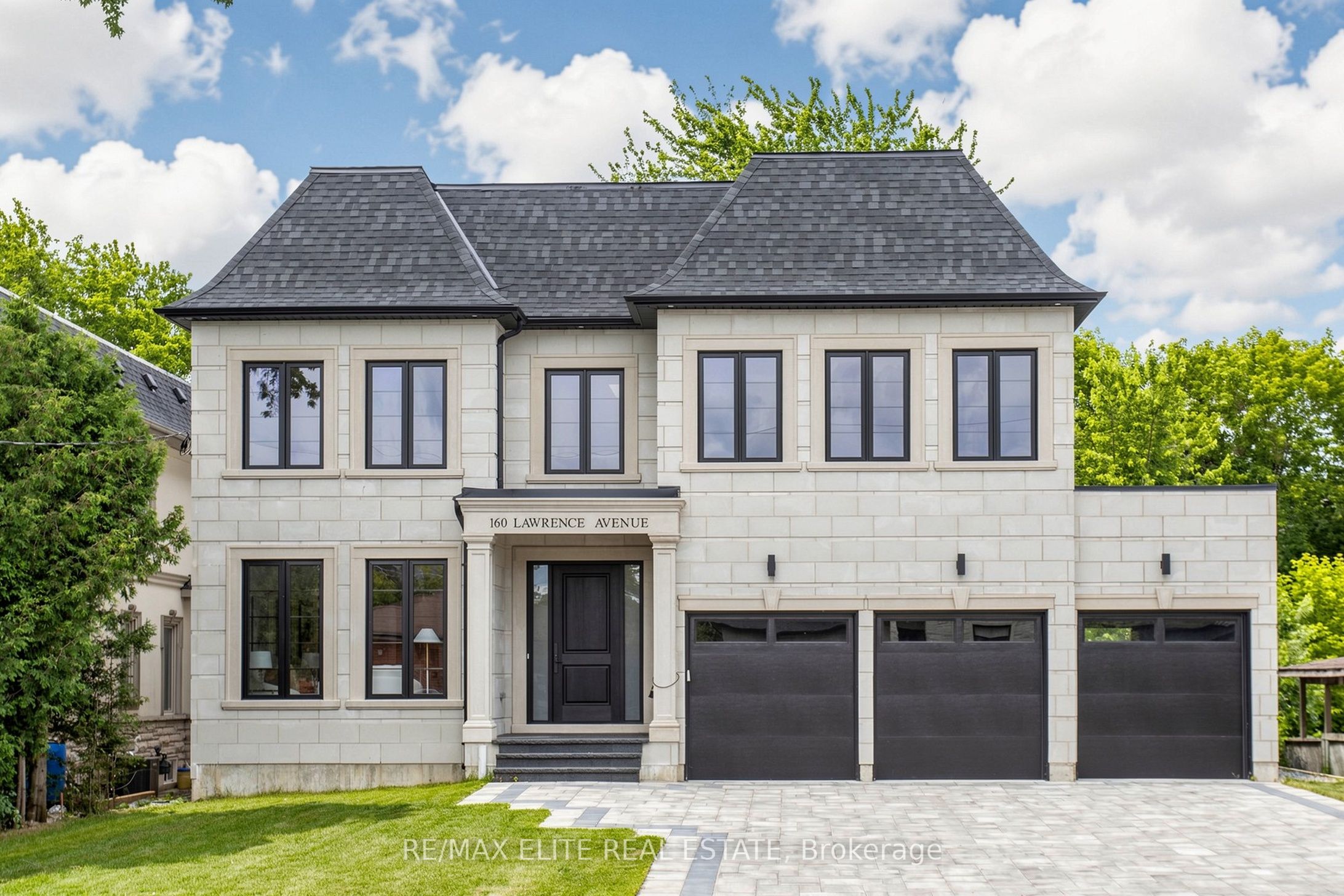 160 Lawrence Avenue, Richmond Hill, ON, L4C 1Z5