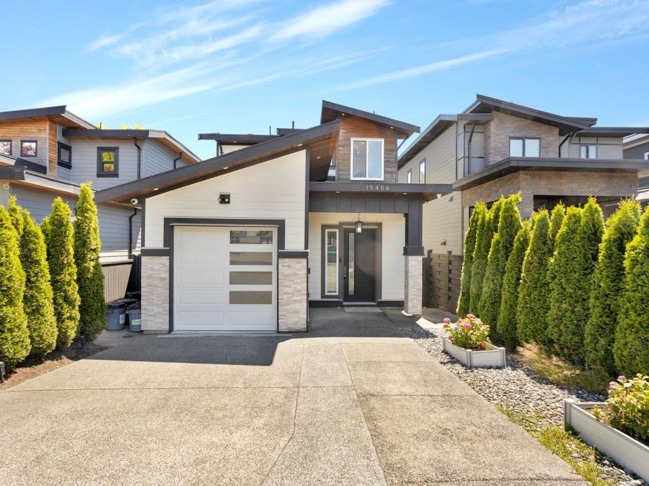 15456 Russell Avenue, White Rock, BC, V4B 2R3