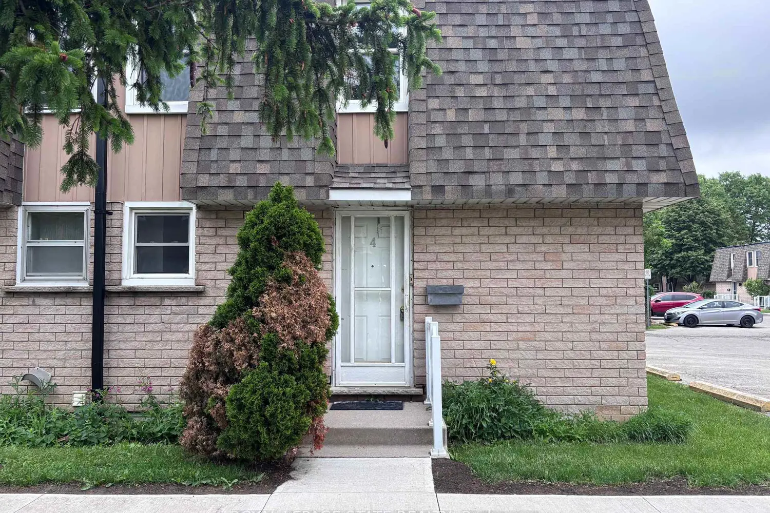 153 Limeridge Road 4 photo 2