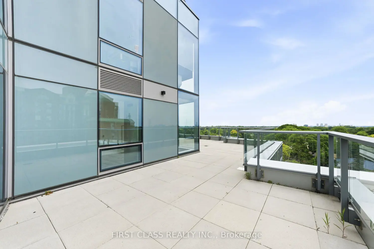 8 Olympic Garden Drive S707 photo 2