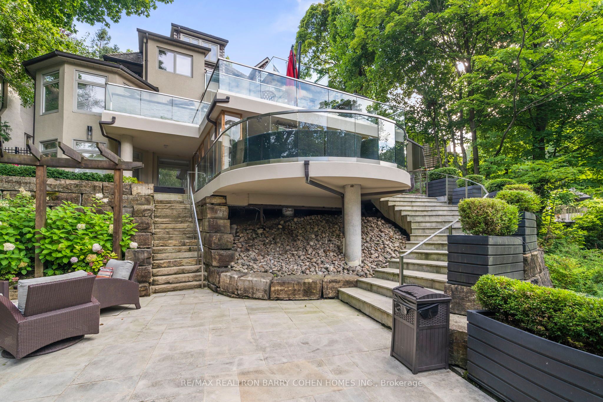 11 Ormsby Crescent, Toronto, ON, M5P 2V2 photo 4