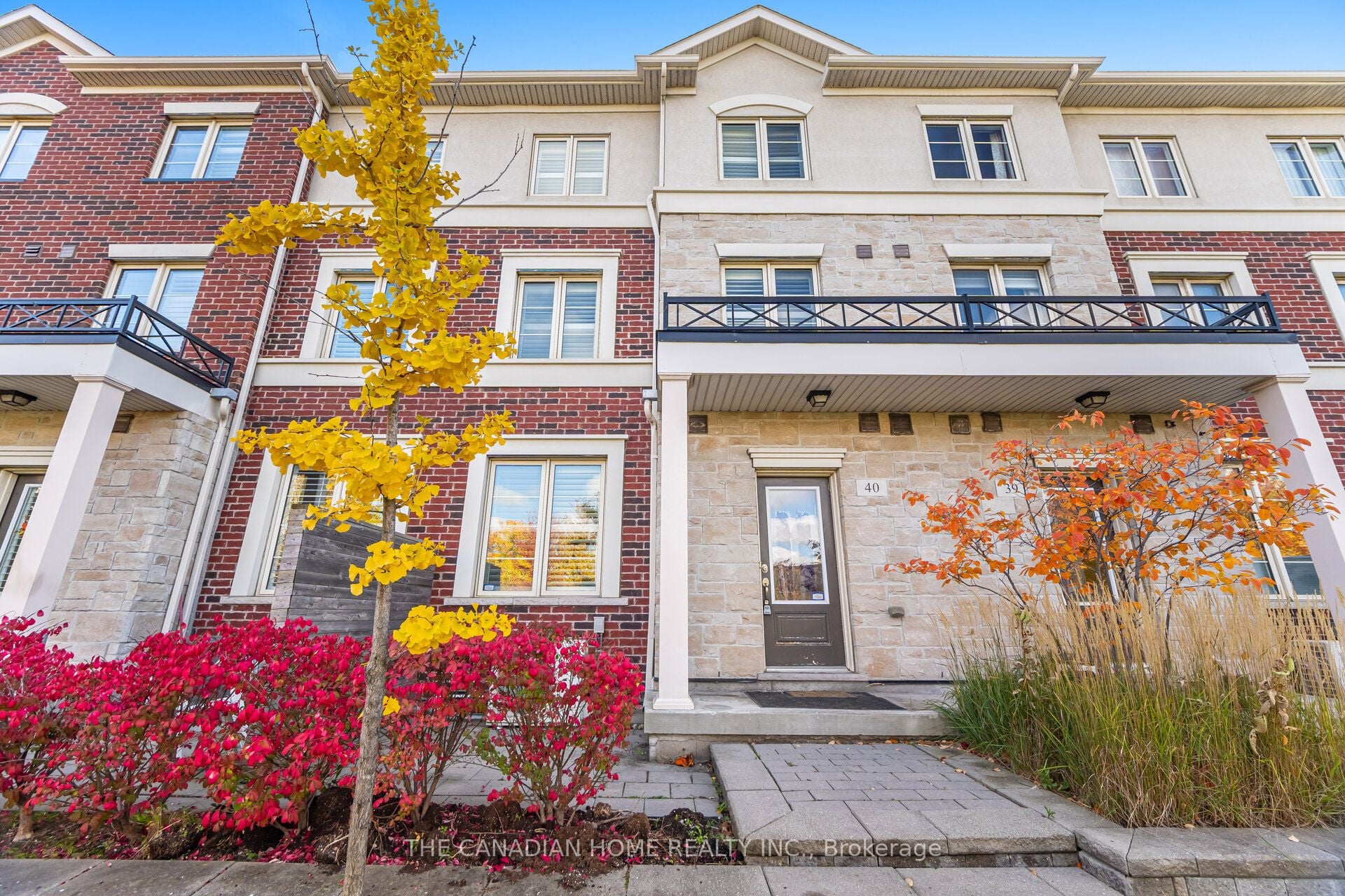 40-636 Evans Avenue, Toronto, ON, M8W 2W6