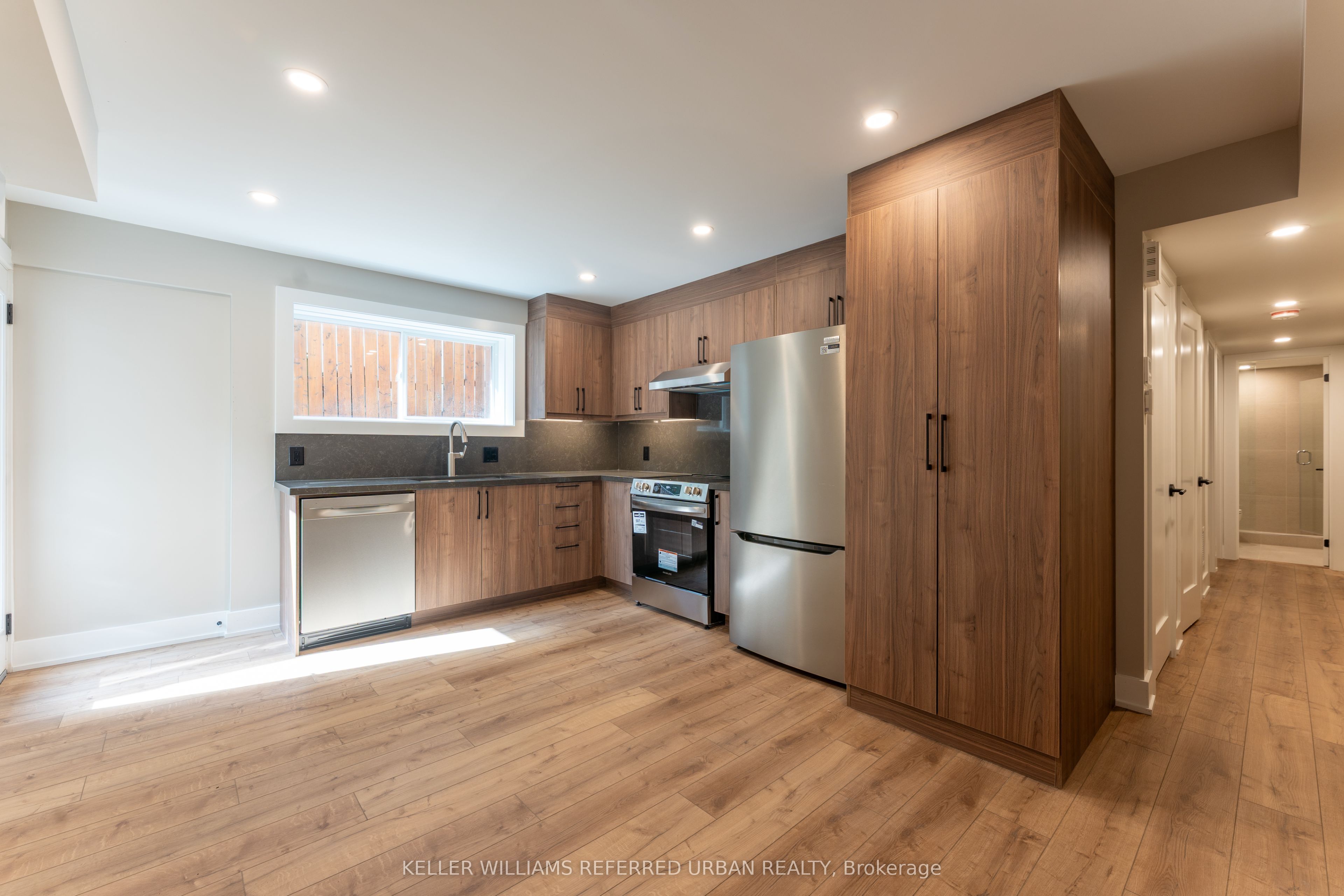 1-352 Jones Avenue, Toronto, ON, M4J 3G3
