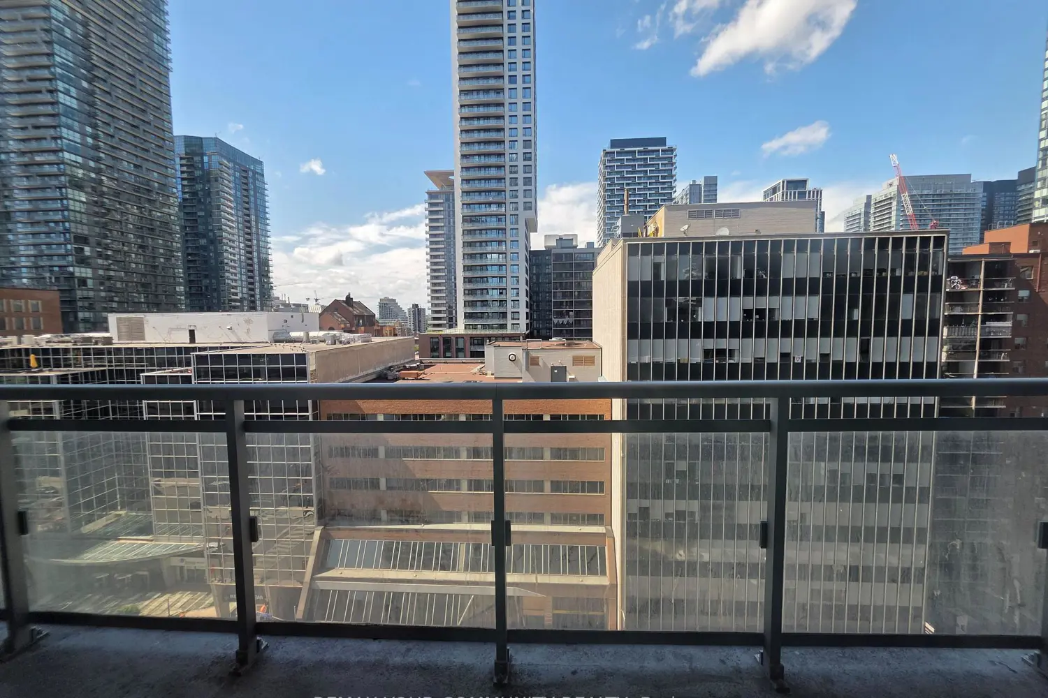 89 Dunfield Avenue 1004