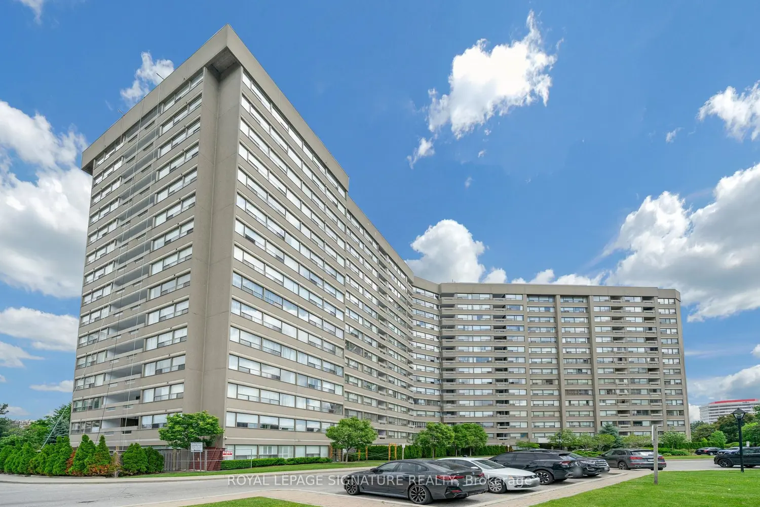 475 The West Mall 212