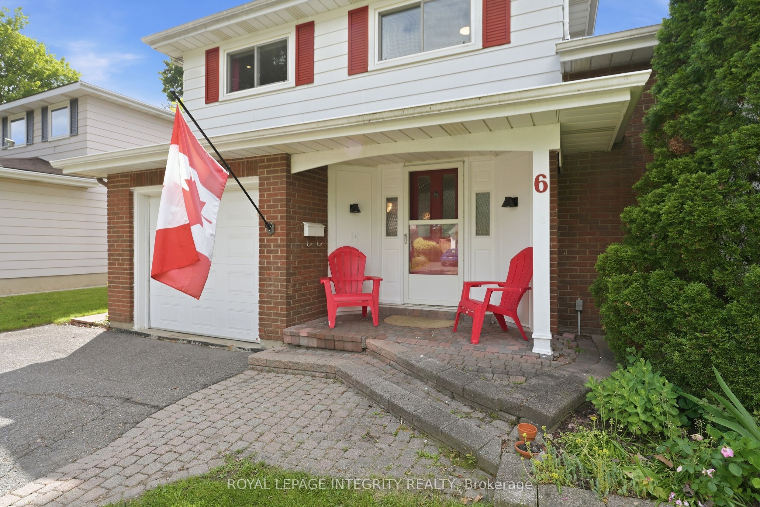 6 Woodview Crescent, Ottawa, ON, K1B 3A9 photo 2