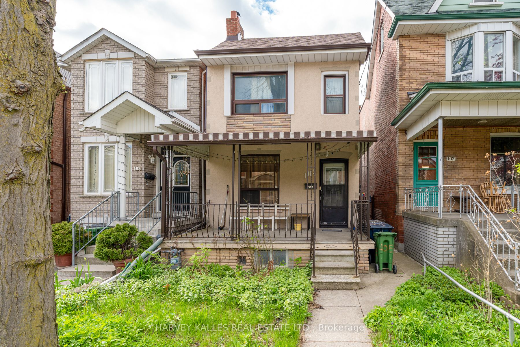 105 Melville Avenue, Toronto, ON, M6G 1Y3