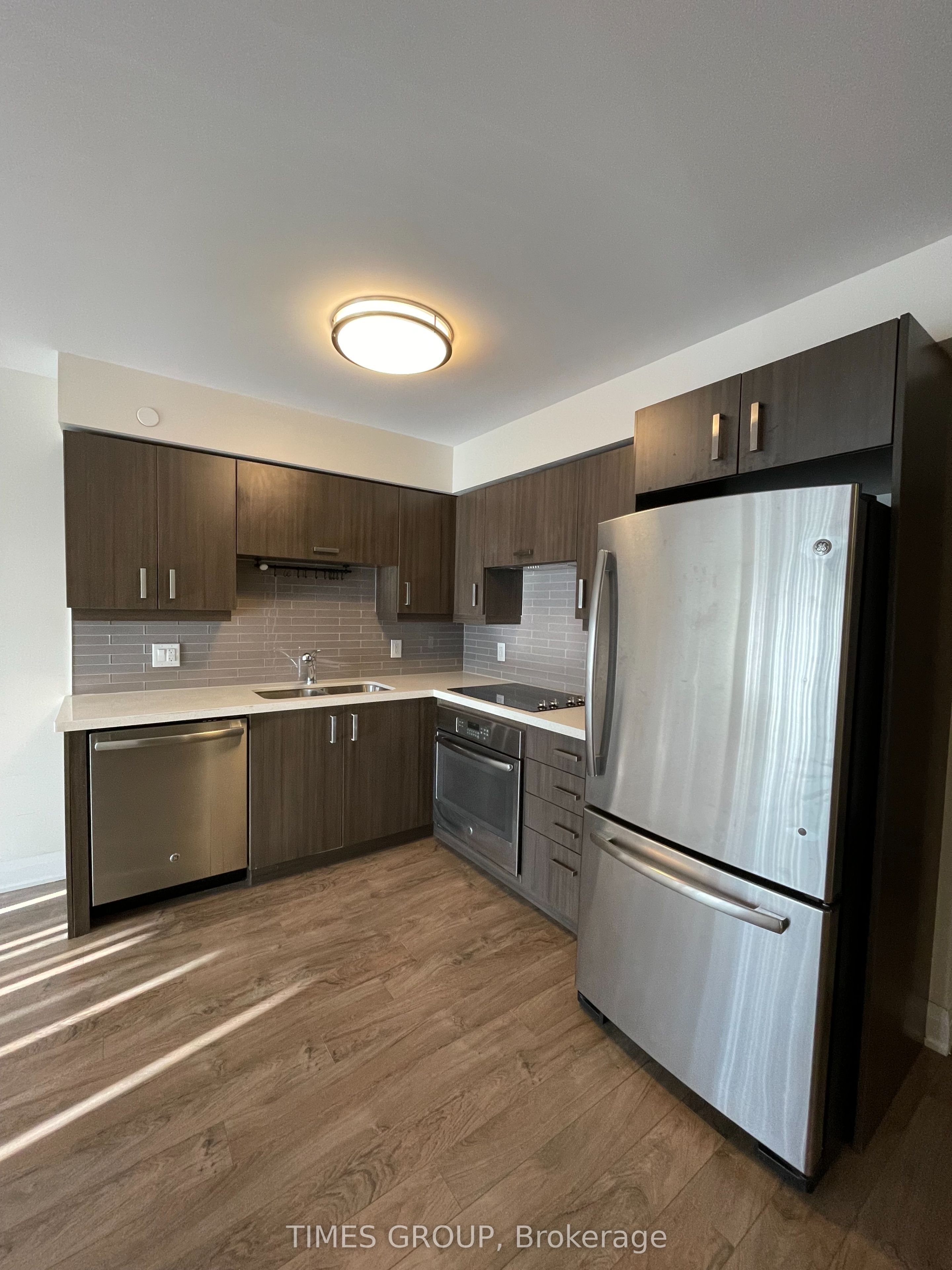 516-18 Uptown Drive, Markham, ON, L3R 5M8