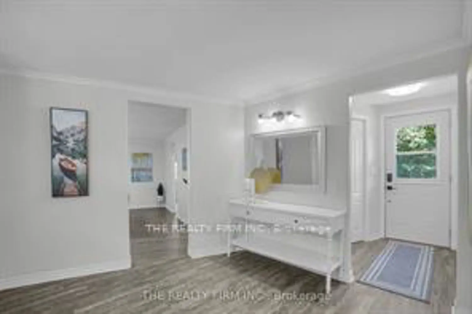 3692 Beverly Glen photo 2