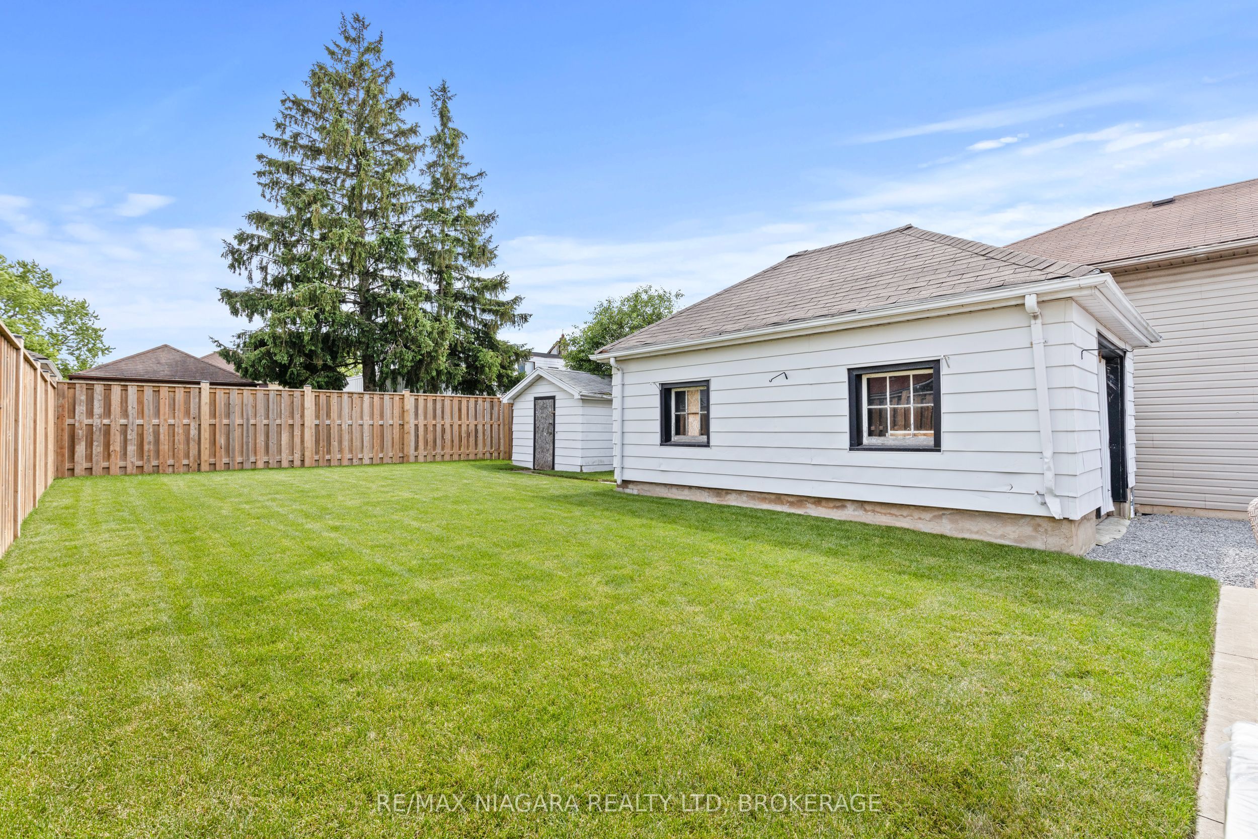 47 Sullivan Avenue, Thorold, ON, L2V 2Y7 photo 3