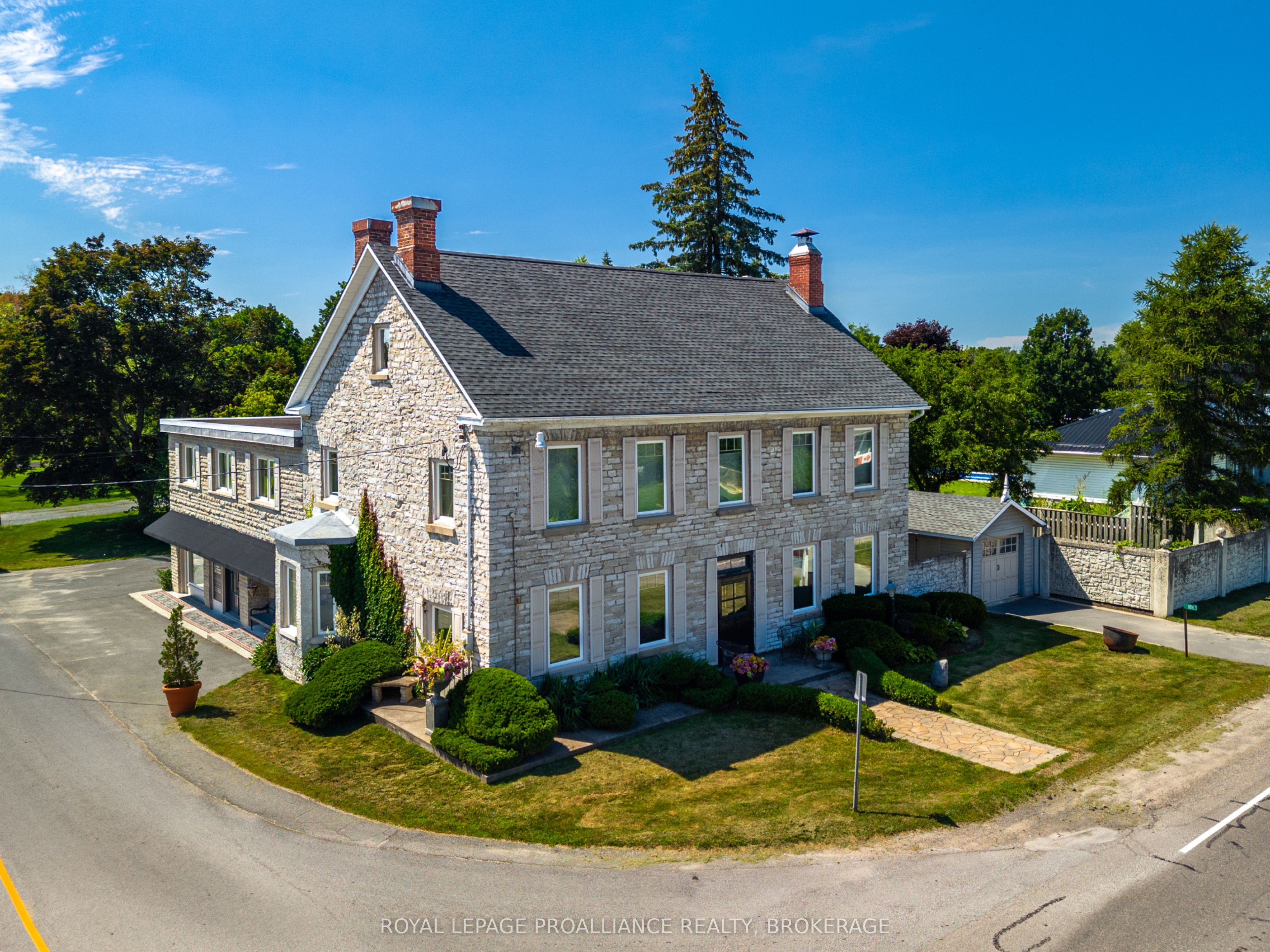 1863 Sydenham Road, Kingston, ON, K7L 4V4