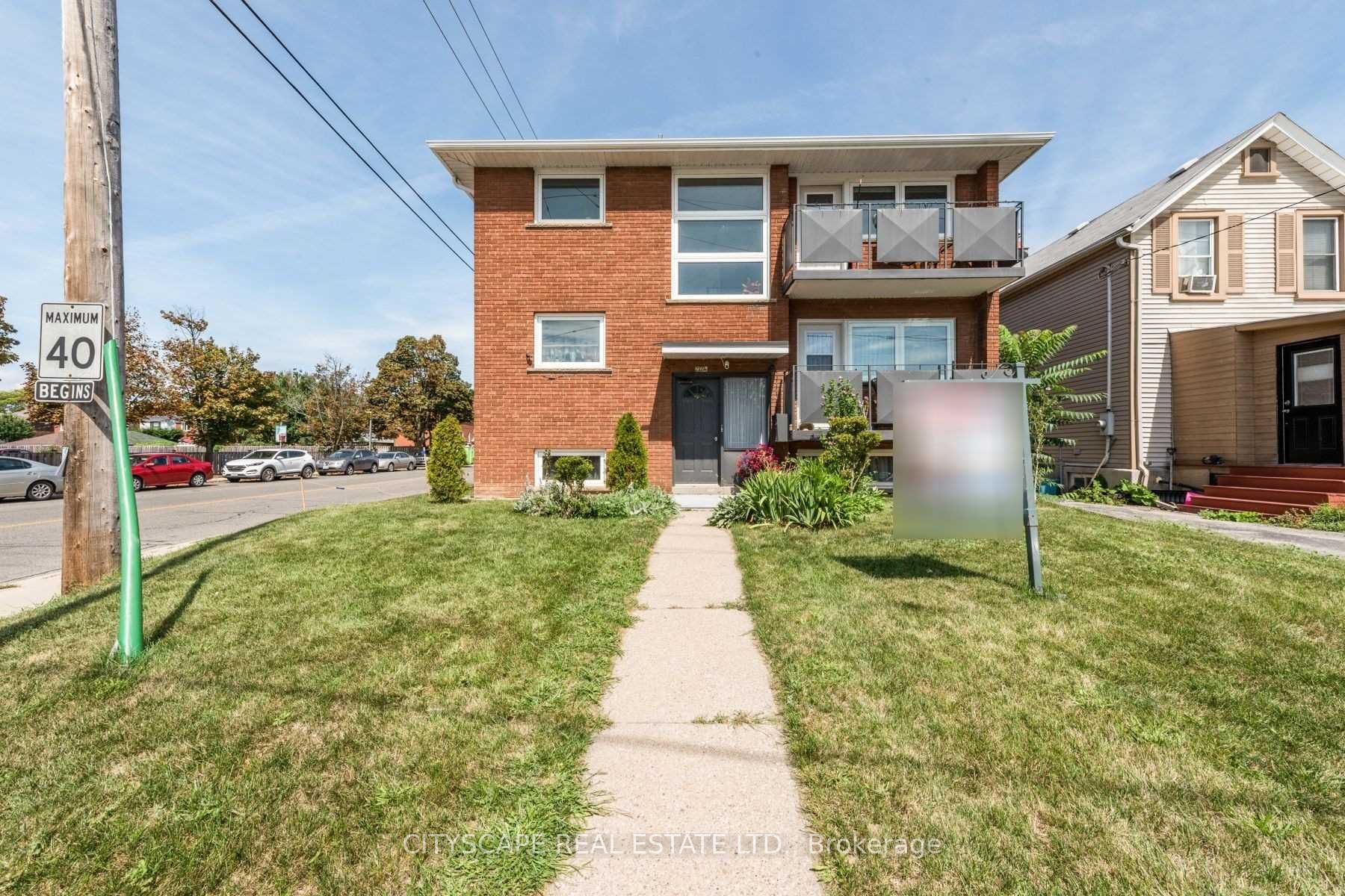 Upper-2724 Lakeshore Boulevard W, Toronto, ON, M8V 1G8