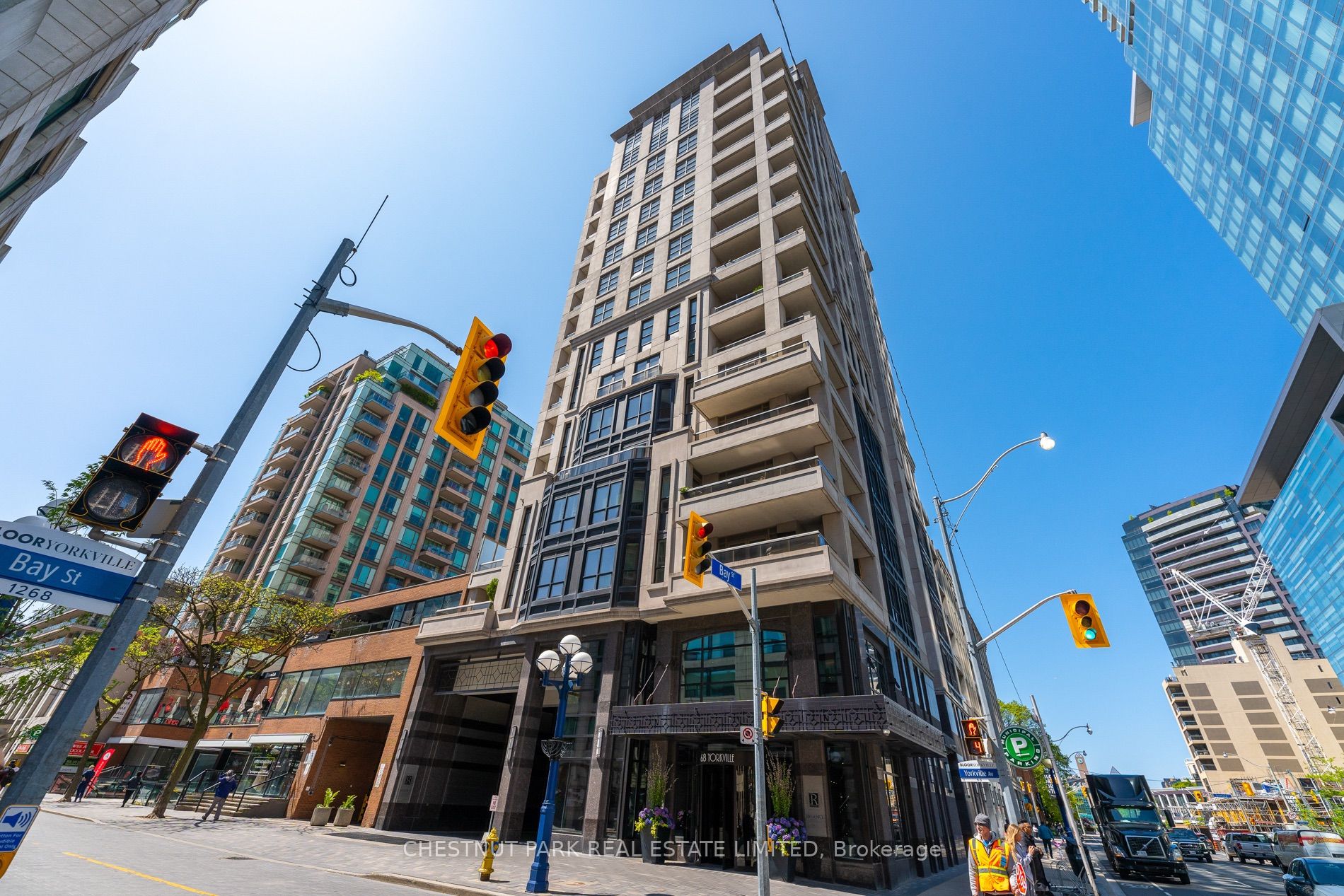 202-68 Yorkville Avenue, Toronto, ON, M5R 3V7