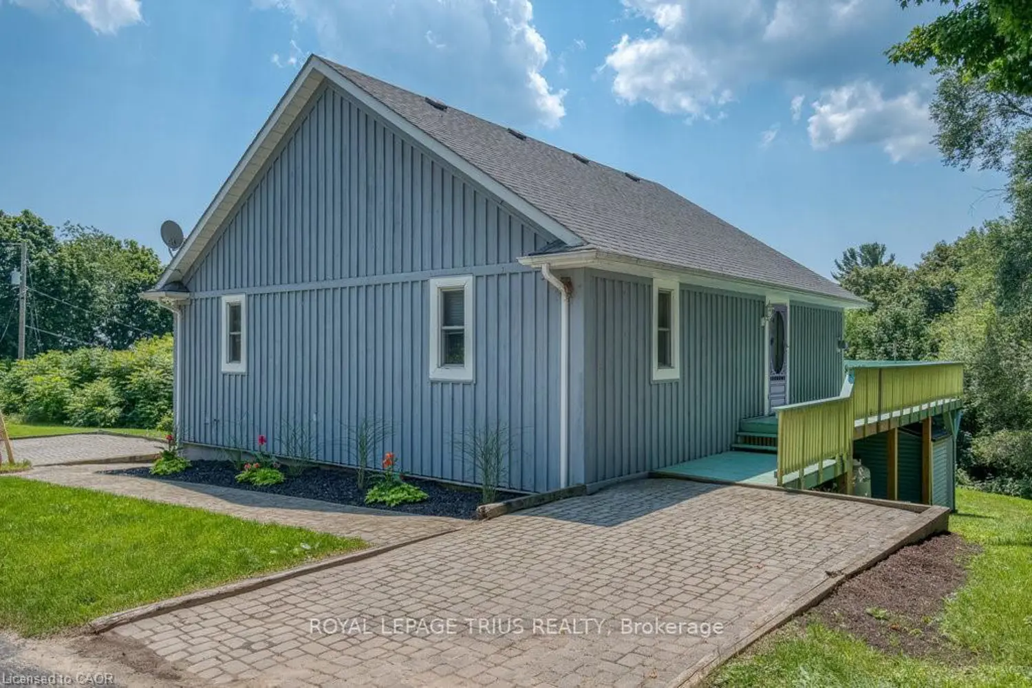 210 Hillside Avenue photo 2
