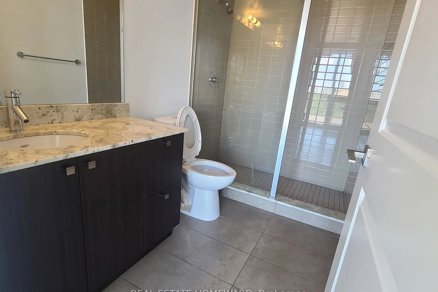 88 Sheppard Avenue 808 photo 4
