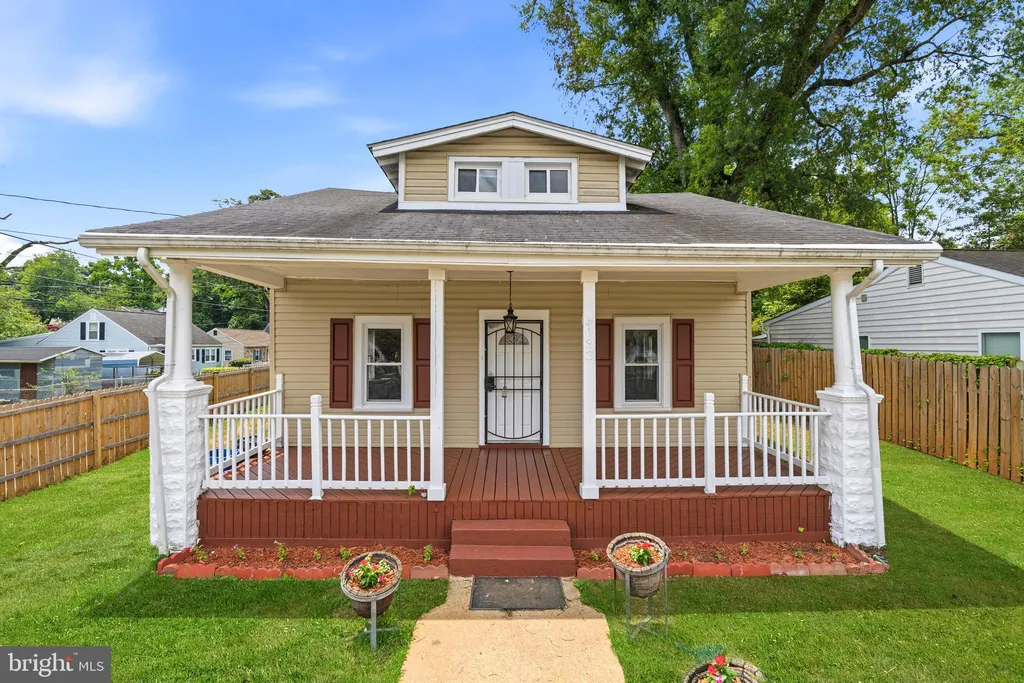 5033 Emo Street, Capitol Heights, MD 20743 photo 2