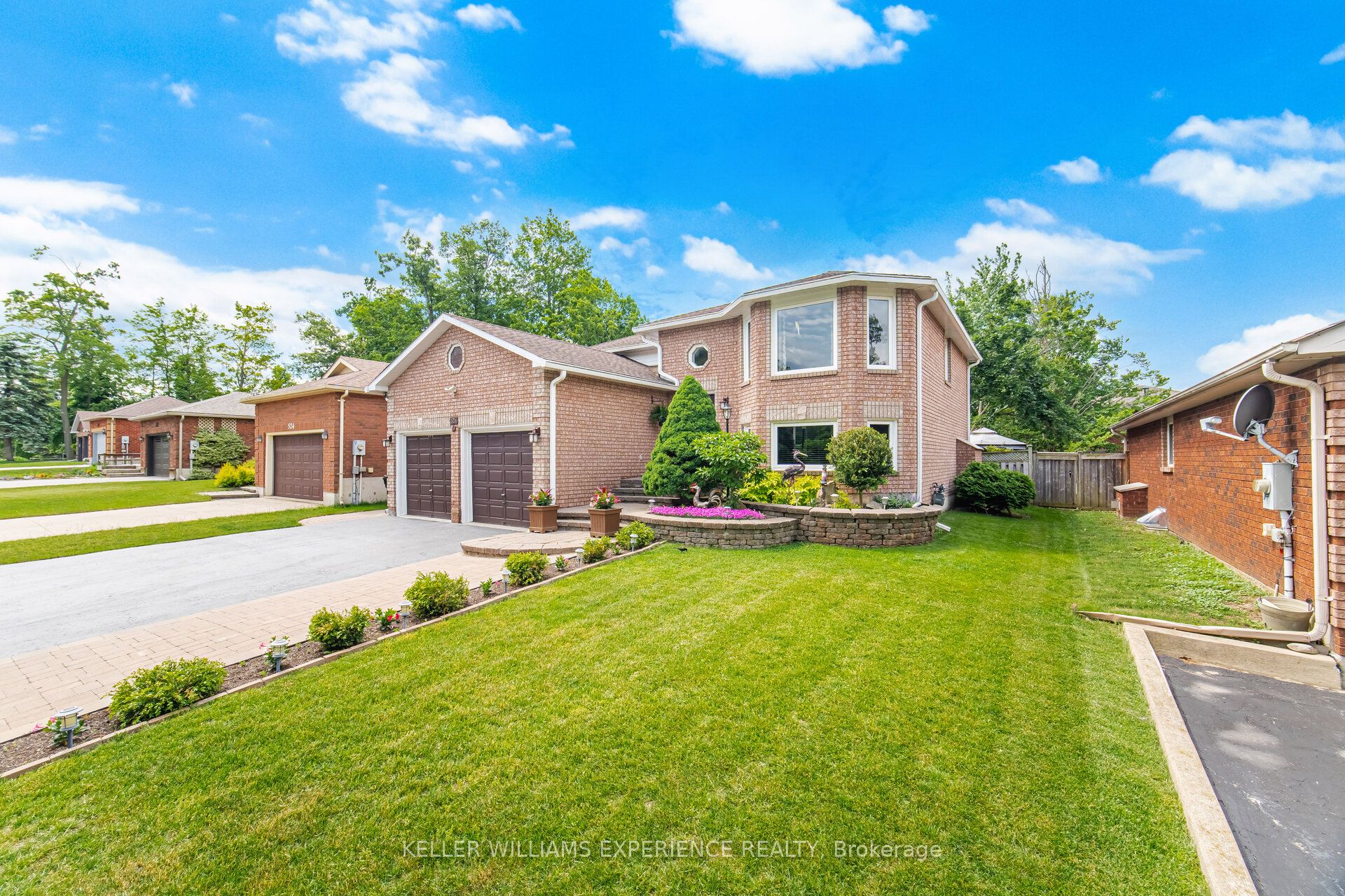 526 Leacock Drive, Barrie, ON, L4N 7A5 photo 2