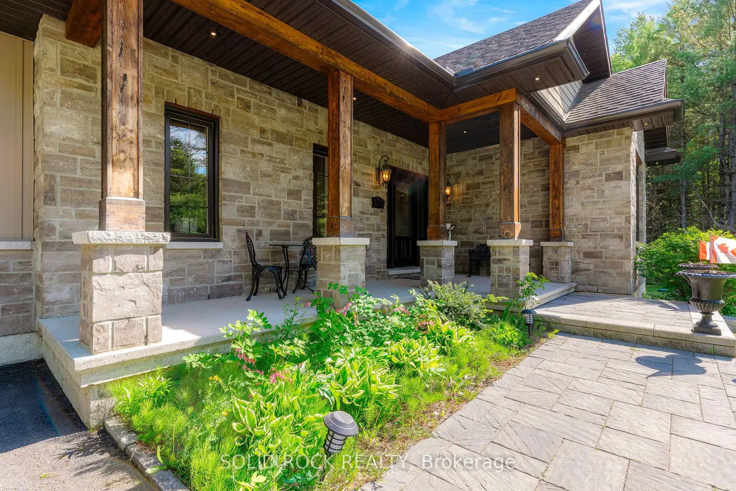 717 Upper Oak Leaf Road photo 2