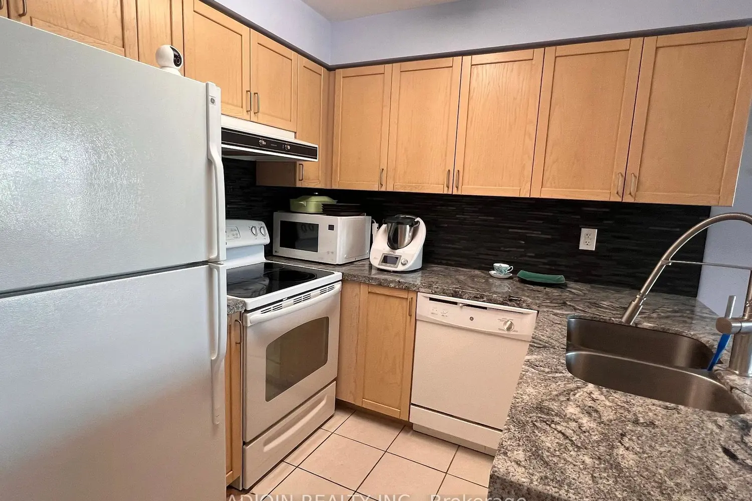 5508 Yonge Street 2308 photo 3