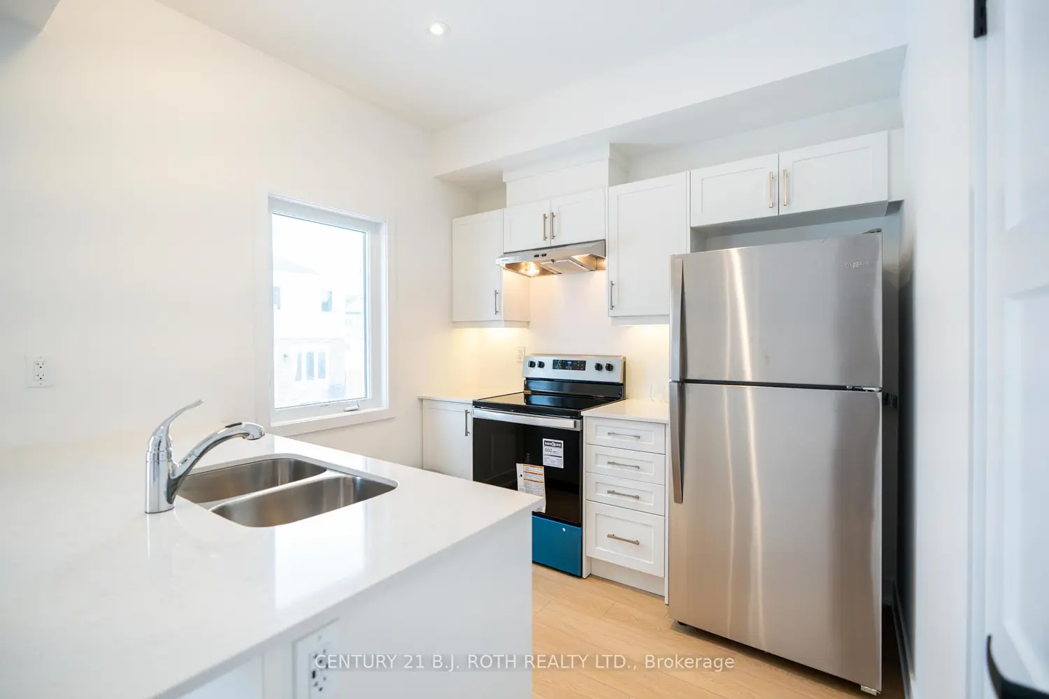 236 Prince William Way photo 2